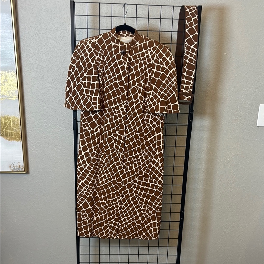 Vintage Brown Giraffe-Print Midi Dress with Matching Belt